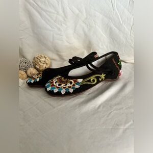 Vintage Embroidered Chinese Mary Jane Flats